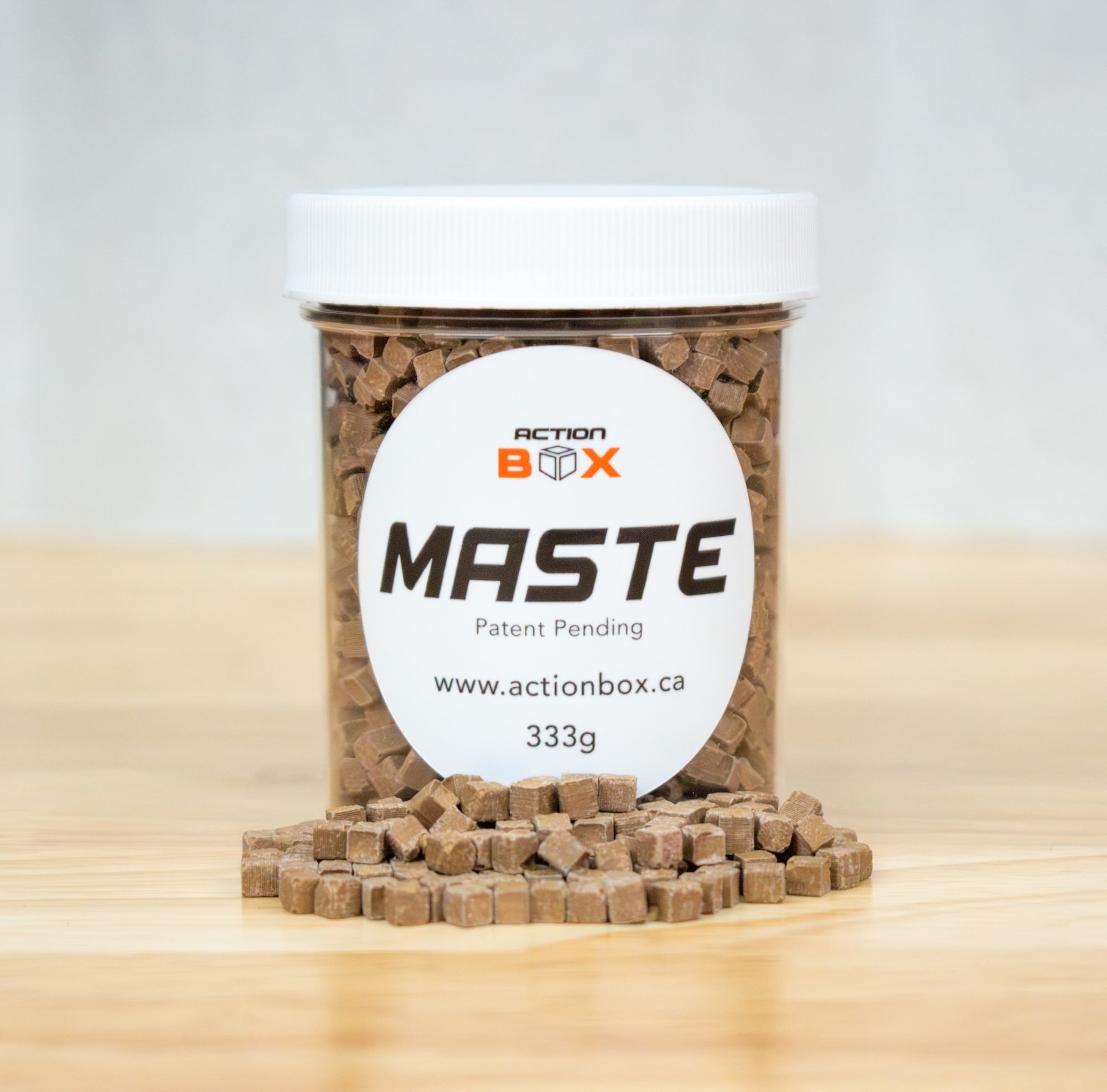 MASTE Bronze compatible with INJEKTO M and used with FUSION MIX. Maste can be formed into any shape and turned into a pure metal part made of bronze.
